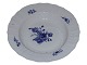 Royal 
Copenhagen Blue 
Flower Curved, 
an early large 
soup plate.
This was 
produced around 
1840 ...