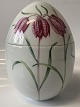 Royal 
Copenhagen 
large Easter 
egg Spring 
bonbonniere 
with vibe eggs.
Year: 2008.
Height: 17 ...