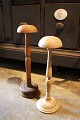 Old hat display 
/ hat stand in 
wood with a 
nice patina.
1) H: 29cm. - 
PRICE: 450 DKK. 
2) H: ...