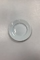 Bing and 
Grøndahl 
Elegance, White 
Cake Plate No. 
28A. Measures 
15.5 cm / 6.10 
in.