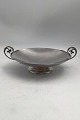 Dansk Silver 
Tazza (1931) 
Measures H 7 cm 
(2.75 inch) 
Diam 21 cm 
(8.26 inch) 
Weight 323 gr 
(11.4 oz)