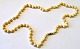 Ivory necklace, 
early 20th 
century. 
Africa. L. 60 
cm.