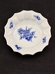 Royal 
Copenhagen Blue 
Flower angular 
bowl 10/8556 
1st grade D. 17 
cm. item no. 
611072
