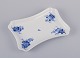 Royal 
Copenhagen. 
Blue Flower 
Braided. Tray 
in porcelain.
Decoration 
number 10/8181.
Dating: ...