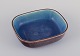 Eva 
Stæhr-Nielsen 
(1911-1976) for 
Saxbo.
Large 
rectangular 
ceramic bowl.
Hand-glazed in 
brown, ...