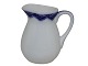 Bing & Grondahl 
Thick porcelain 
with blue 
decoration, 
small creamer.
The factory 
mark tells, ...