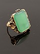 14 carat gold 
ring with jade 
size 56 stamped 
585 item no. 
611323