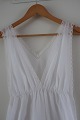 Shift / dress without sleeves
An antique shift with good details made by hand
The antique, Danish linen and fustian is our 
speciality