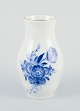 Royal 
Copenhagen Blue 
Flower Curved 
vase.
Hand painted 
in blue. Gold 
decoration.
Model number: 
...