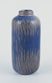 Gunnar Nylund 
for Rörstrand.
“Rubus” vase 
of ceramic.
Glaze in blue 
and gray tones.
Circa ...