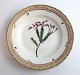 Royal 
Copenhagen, 
Flora Danica. 
Cake plate. 
Design # 3551. 
Diameter 17 cm. 
(1 quality). 
...