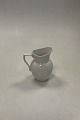 Royal 
Copenhagen 
White Half Lace 
Creamer No. 394
Measures 
10,3cm / 4.06 
inch
