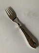 Wooden Spoon 
Fish Fork 
Silver.
Stamped. Three 
towers.
Length 18.4 
cm.
Used and well 
...