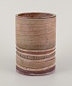 Irma Yourstone, 
Swedish 
ceramicist. Own 
workshop.
Stoneware 
vase.
Matt glaze in 
sand-coloured 
...