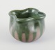 Kähler, small 
ceramic plant 
pot.
Art Nouveau.
Approximately 
1910s.
Glaze in 
shades of ...