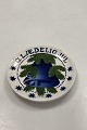 Royal 
Copenhagen 2010 
Plaquette Merry 
Christmas with 
colours 
Measures 8,3cm 
/ 3.27 inch