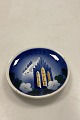 Royal 
Copenhagen 2010 
Plaquette Merry 
Christmas with 
colours 
Measures 8,3cm 
/ 3.27 inch