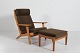 Hans J. Wegner 
(1914-2007)
Chair model GE 
290 - high 
model
incl. footrest
Made of solid 
...