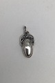 Georg Jensen 
Sterling Silver 
Annual Pendant 
2005 Measures 
2.5 cm x 1.4 cm 
(0.98 inch x 
0.55 ...