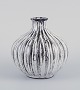 Svend 
Hammershøi for 
Kähler.
Ceramic vase 
in black-grey 
double glaze.
Plump body, 
short ...