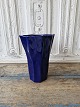 Royal 
Copenhagen Ole 
Kortzau vase in 
blue glaze
Factory first 
Height 20 cm.