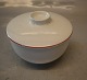 1 pcs in stock
3081-4 Bowl  
6,5 x 11,5 cm 
with lid 
Faience 
tableware by 
Grethe Meyer 
(1918 - ...