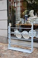 Old plate rack 
/ shelf in wood 
with light blue 
paint. 
H: 88cm. W: 
89cm. D: 20cm.