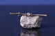 Wearing a 
brooch is not 
just something 
you did in the 
old days. It is 
a refreshing 
way to renew 
...