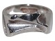 Lapponia 
Finland 
sterling 
silver, Modern 
ring.
Hallmarked 
"LAPPONIA 925 
M8".
Ring size ...