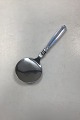 Horsens Silver 
Silver Lotus 
Server 
Measures 20 cm 
/ 7.87 inch