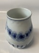 Empire vase 
Bing and 
Grondahl.
Height 6.5 cm.
2nd grade.
Nice and 
well-maintained 
condition