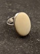 N E From 
sterling silver 
ring with bone 
size 59 item 
no. 615185