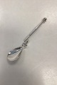 Copy of Årslev 
Spoon in 
Sterling Silver 
Randers Silver 
Measures 14 cm 
/ 5.51 inch