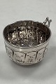 Antique silver 
cup from the 
17th-18th 
century. 
Measures 6.7 
cm x 2.64 inch.