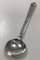 Hans Hansen 
Arvesølv No. 4 
silver serving 
spoon
Measures: 21.3 
cm / 8.39 
inches