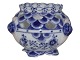 Blue Fluted Full Lace
Small vase with three snails