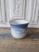 B&G Seagull set 
with gold edge 
flower pot 
No. 668, 
Factory first
Height 11 cm. 
Diameter 13.5 
cm.