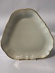 Åkjær Bing and Grondahl, Triangular dish
Dec. No. 40