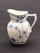 Royal 
Copenhagen blue 
fluting jug 
1/522 1st grade 
item no. 616861