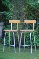 Bar stool / 
high stool with 
back from the 
60s in metal 
with seat and 
back in wood 
with a fine ...
