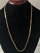 8 Karat gold 
Panser facet 
similar 
necklace.
Stamped: JAa 
333.
Length: 49 cm.
Thickness: ...