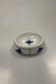 Royal 
Copenhagen Blue 
Fluted Plain 
Salt Dish / 
Caviar or 
Butter Dish. 8 
x 7 cm (3 5/32" 
x 2 ...