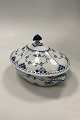 Royal 
Copenhagen Blue 
Fluted Full 
Lace Oval 
Lidded Dish No 
1129 with 622 
lid 
Measures 25.5 
cm ...