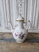 Royal 
Copenhagen Full 
Saxon Flower 
coffee pot 
No. 1794, 
Factory first
Height 25.5 
cm.