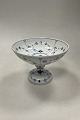 Royal 
Copenhagen 
Musselmalet 
Riflet Bowl on 
Foot No. 428
Measures 21cm 
x 15cm / 8.27 
inch x ...