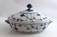 Royal 
Copenhagen. 
Blue fluted, 
plain. Oval 
lidded 
dish.Model 283. 
Length 27.5 cm. 
Width 18 cm. 
...
