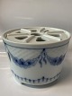Bing & Grondahl 
Empire, 
Tealight warmer 
/ Tea warmer.
Decoration 
number 237 or 
397.
2nd ...