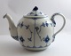 Bing & 
Gröndahl. Blue 
painted. 
Teapot. Model 
656. Height 13 
cm. (1 quality)