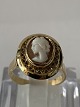 Camé gold ring, 
18 carat gold
Stamp: M.O 18K
Ring size 55 / 
17.51 mm
Nice and ...