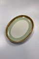 Royal 
Copenhagen 
Dagmar Oblong 
Tray No. 9722. 
Measures 27 x 
21 cm /10 5/8 x 
8 17/64 in.